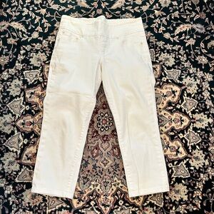 Women’s Jag size 8 white high rise slim ankle 5 pocket jeans cotton spandex